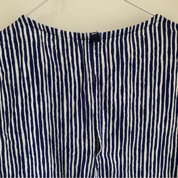 ✨2 for 15$✨ Old navy halter top sleeveless - Picture 4 of 4